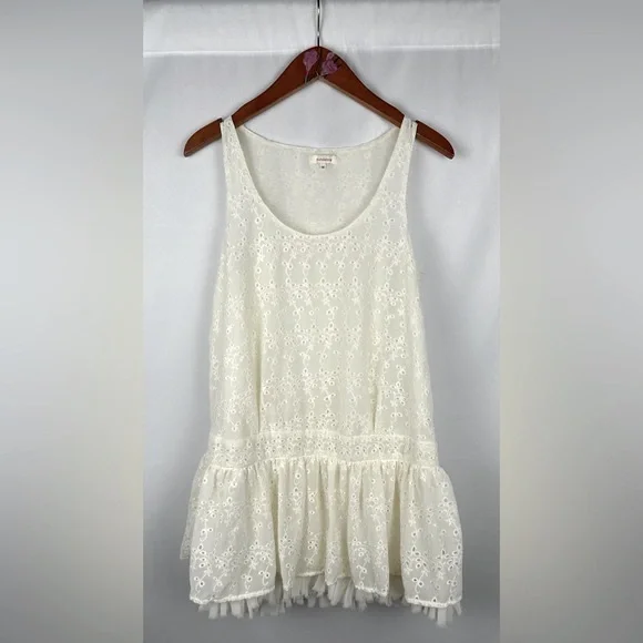 Sundance Eyelet Blouse - Picture 1 of 5